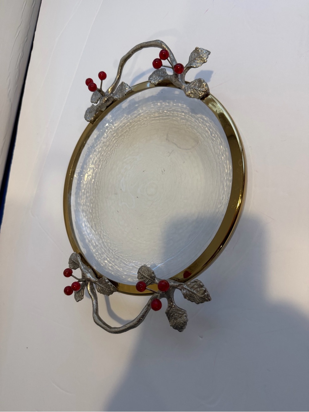 Vtg Clear Glass Dish, Sculptured, Metal Frame 
adorned With Red Berries READ - Picture 4 of 16